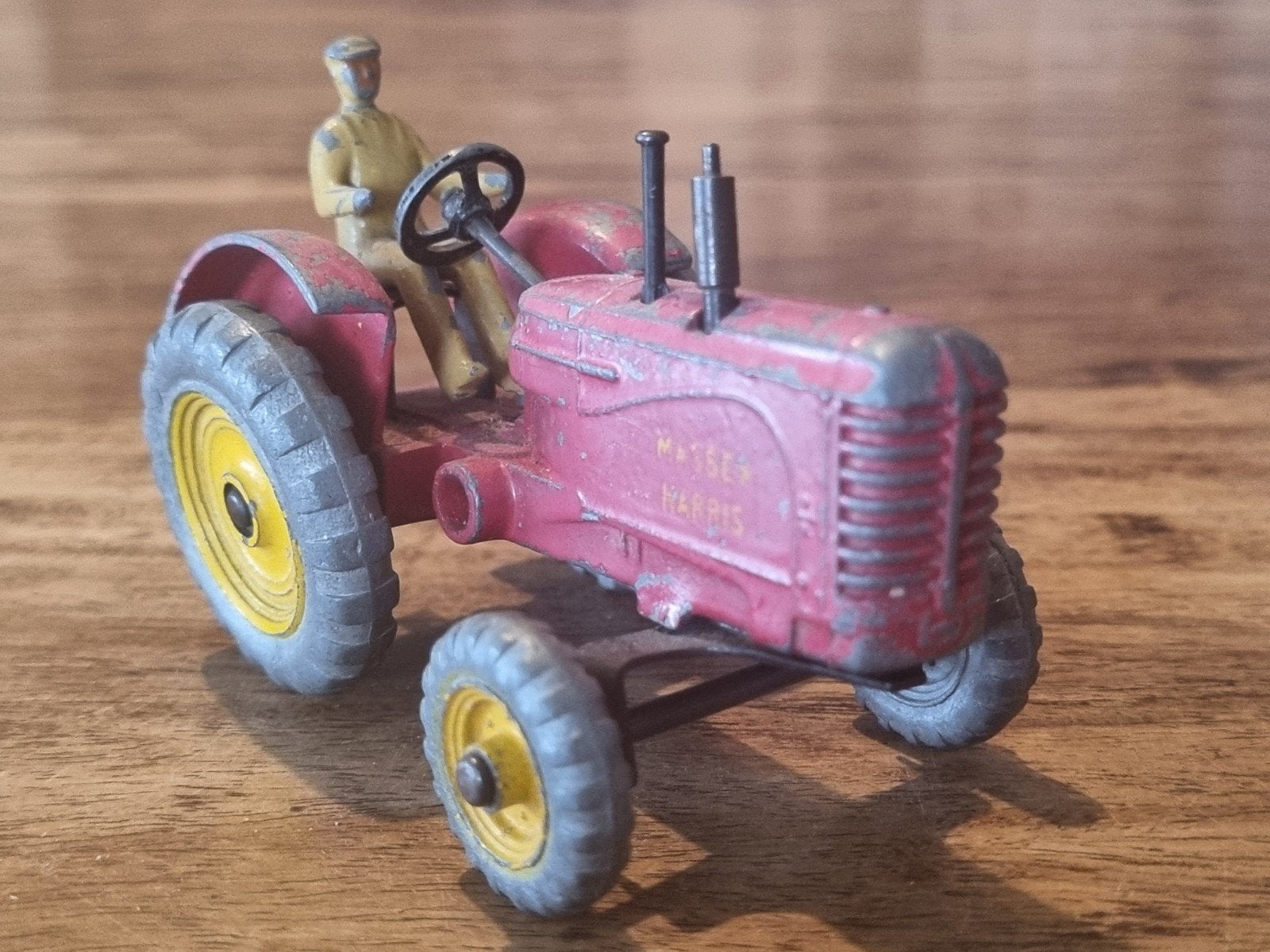 Vintage Dinky Toys Massey-Harris Tractor met Bestuurder, Ophalen of Verzenden, Gebruikt