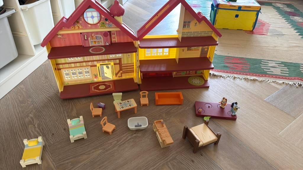 Bluey Ultimate Lights & Sounds Furnished Playhouse, Ophalen of Verzenden, Zo goed als nieuw, Poppenhuis