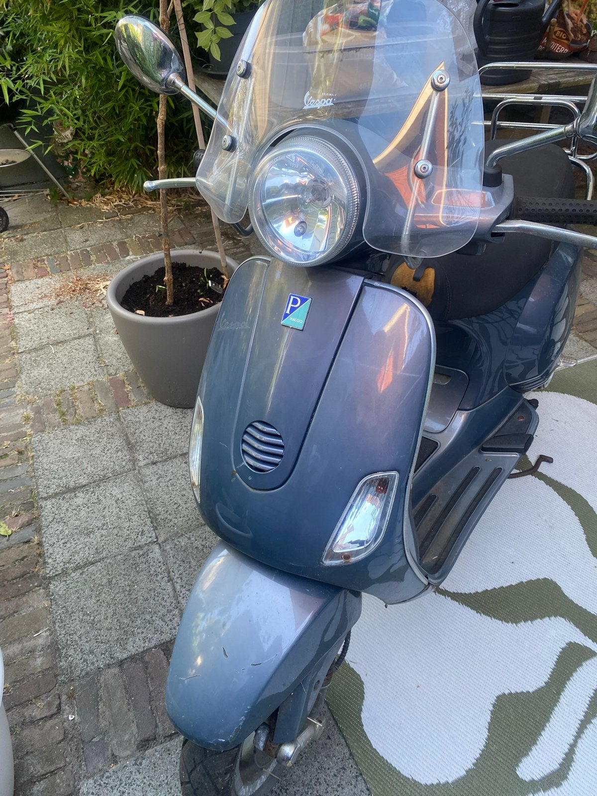 Vespa PIAGGIO Motor: 4-takt benzinemotor (50 cc), Fietsen en Brommers, Ophalen, Gebruikt, Maximaal 45 km/u, Benzine