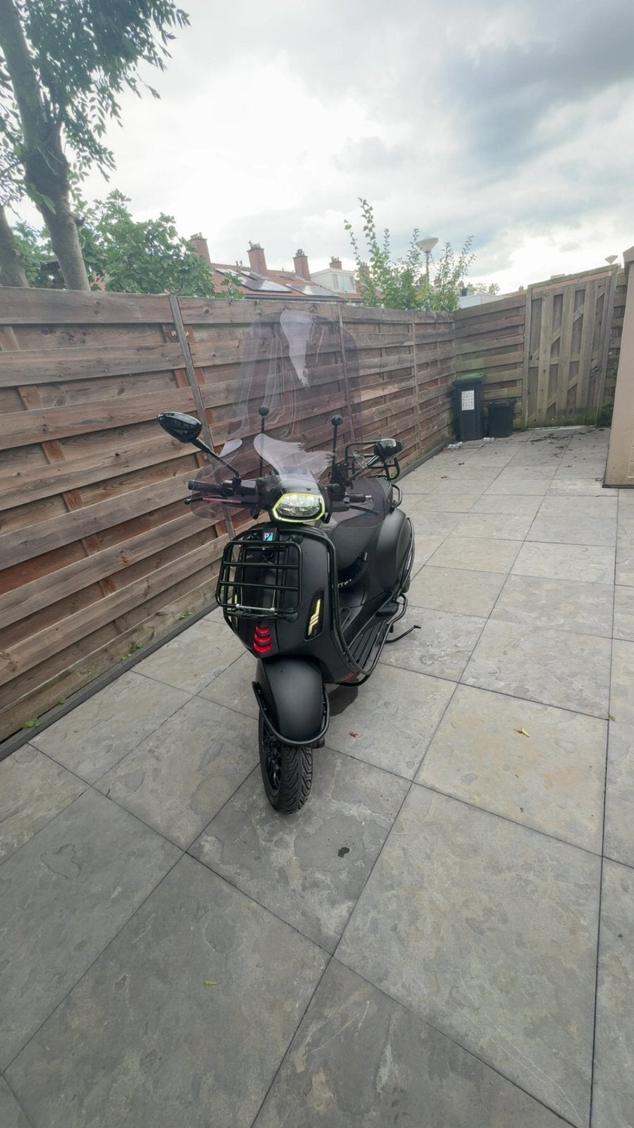 Vespa Sprint 2024 – 7.000 km - full option, Ophalen, Zo goed als nieuw, Benzine, Vespa