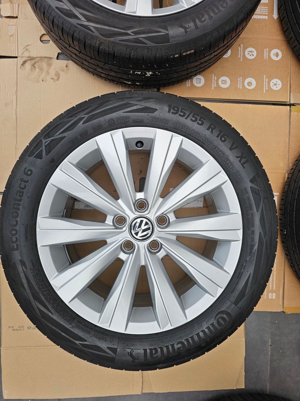 Vw Polo 16 inch Origineel Las Minas velgen met zomerbanden, Ophalen of Verzenden