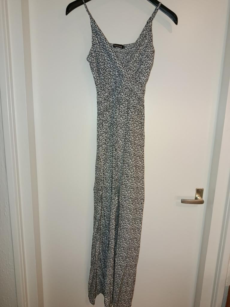 Maxi jurk mt sm zgan met bloemen print, Kleding | Dames, Jumpsuits, Ophalen of Verzenden, Zo goed als nieuw, Maat 38/40 (M)