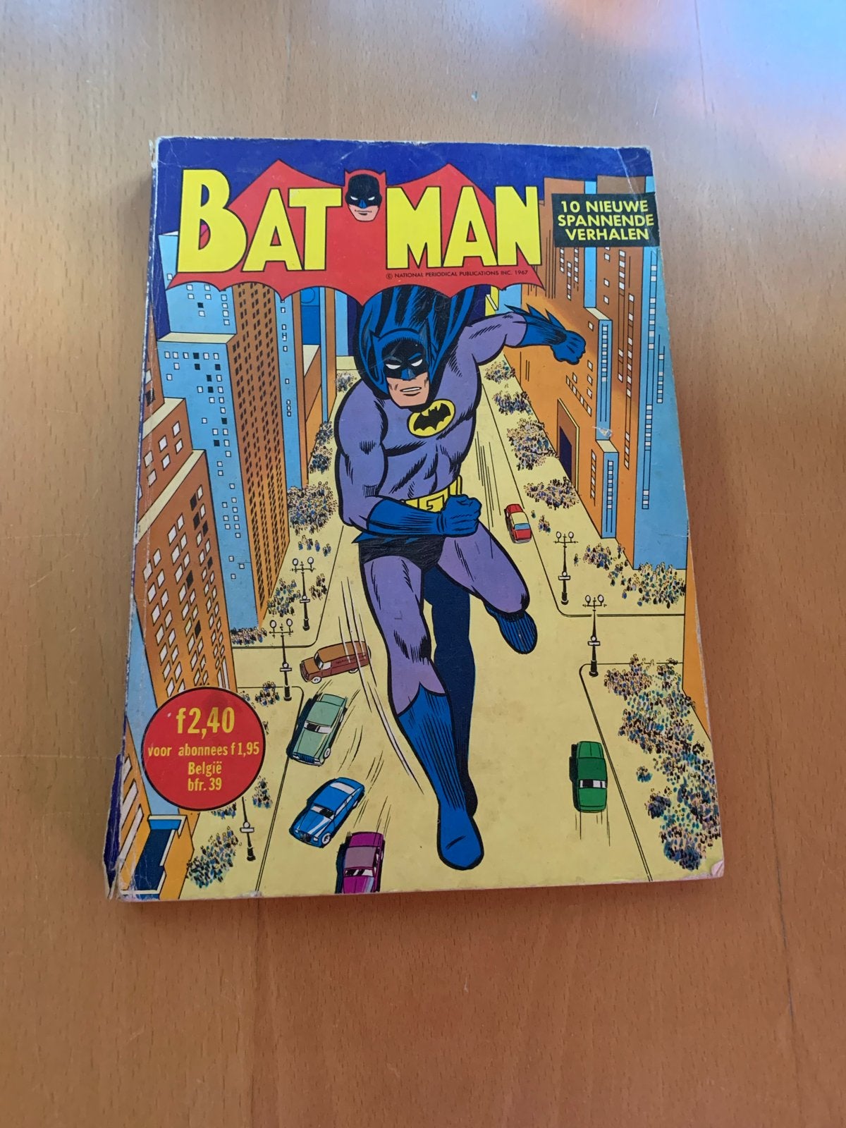 Vintage Batman Stripboek - 10 Nieuwe Spannende Verhalen, Boeken, Eén stripboek, Ophalen of Verzenden, Gelezen