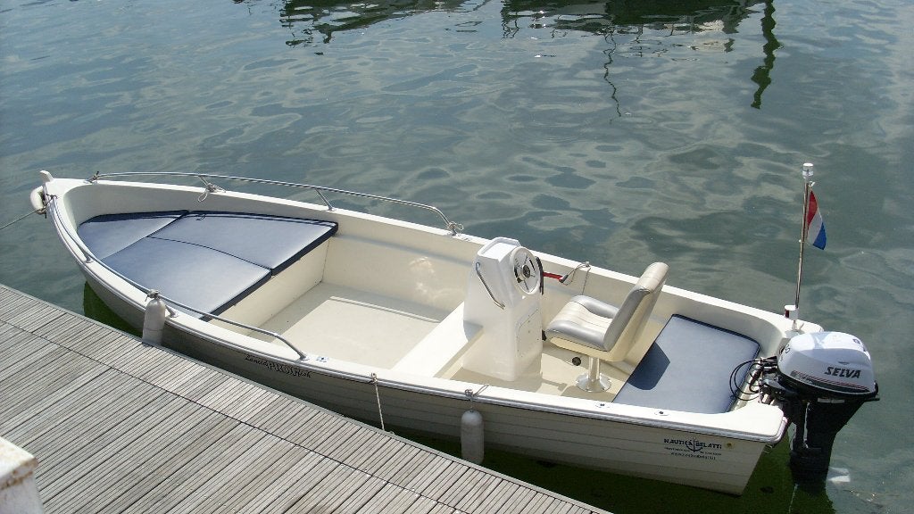 Zeer Nette Sloep / visboot 6m 20pk incl trailer., Watersport en Boten, Vis- en Consoleboten, Gebruikt, Overige merken, Met afstandsbediening