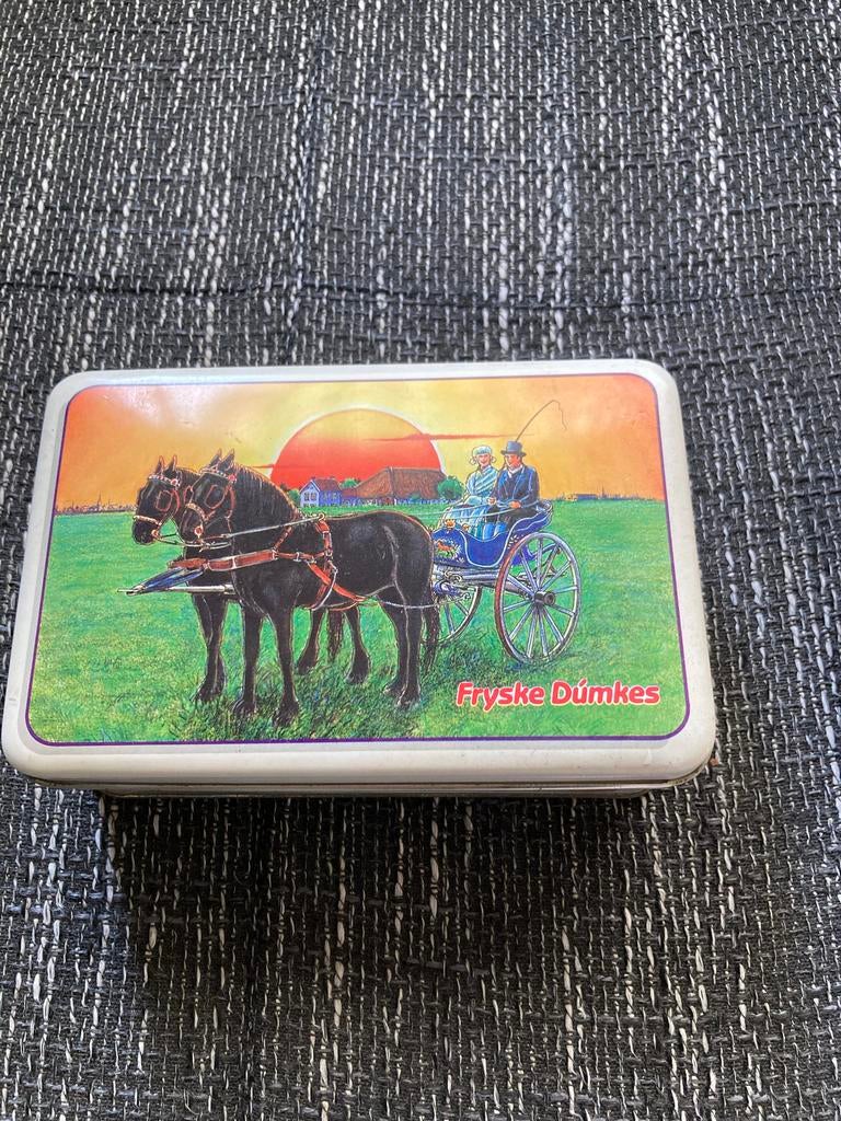 Mooi blik met Friese afbeeldingen - 17x10x6 cm, Verzamelen, Blikken, Ophalen of Verzenden, Zo goed als nieuw, Koek(jes), Overige merken