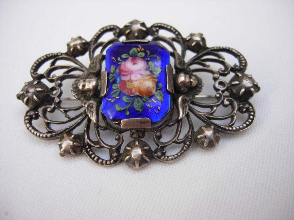 ANTIEKE ZILVEREN BROCHE MET EMAILLE, Verzenden, Zilver, Broche