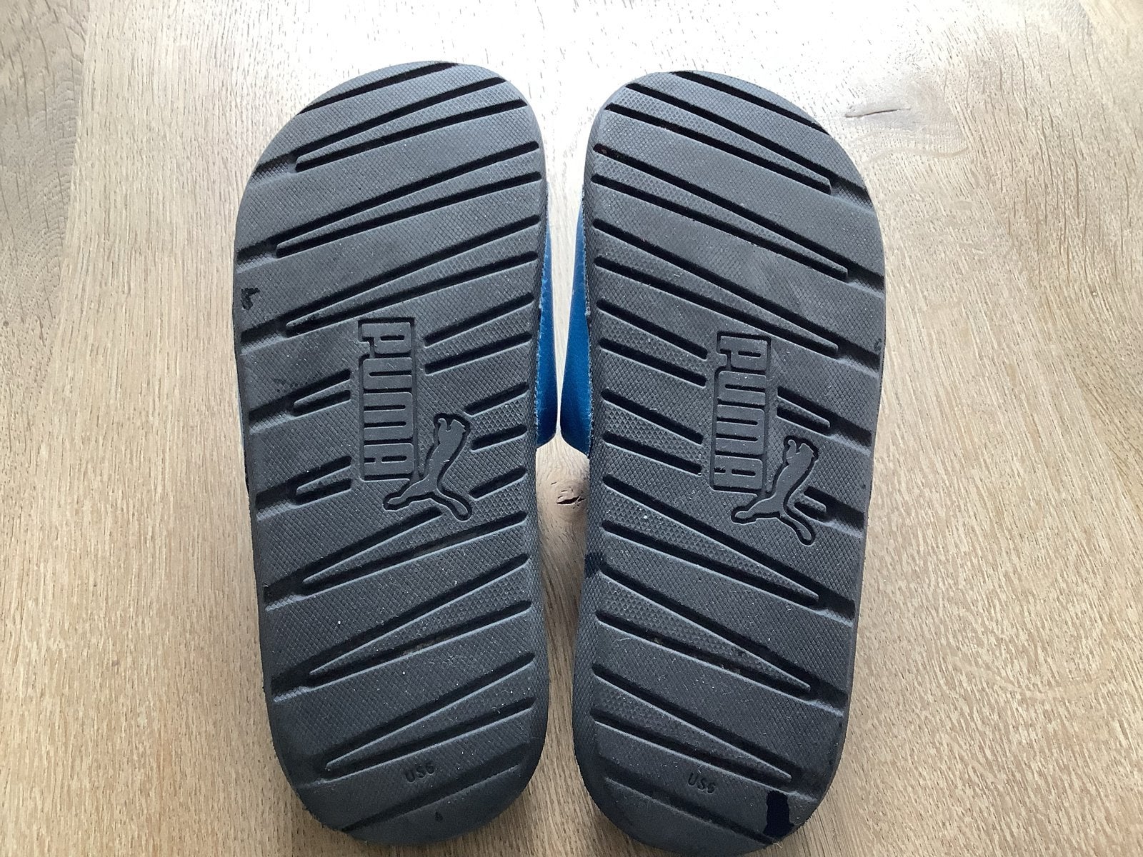 Puma badslippers maat 38, Ophalen of Verzenden, Gedragen, Blauw, Slippers