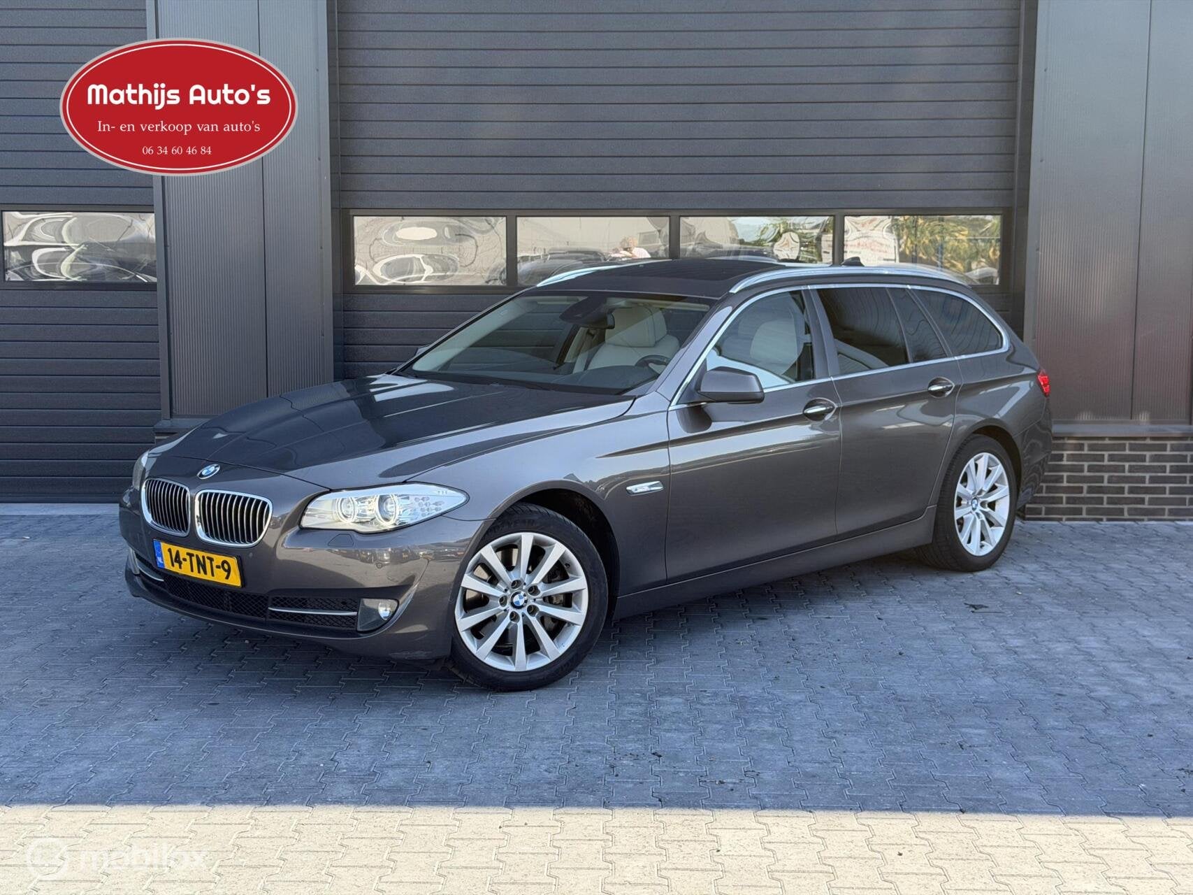 BMW 5-serie Touring 528i High Executive 6 cilinder Pano Head, Auto's, BMW, Euro 5, Achterwielaandrijving, 2996 cc, Leder