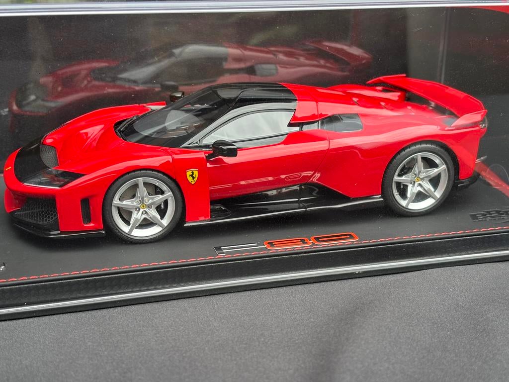 Ferrari F80 Rosso Corsa BBR 1:18 NIEUW ! C4F, BBR, ., Nieuw, Ophalen of Verzenden