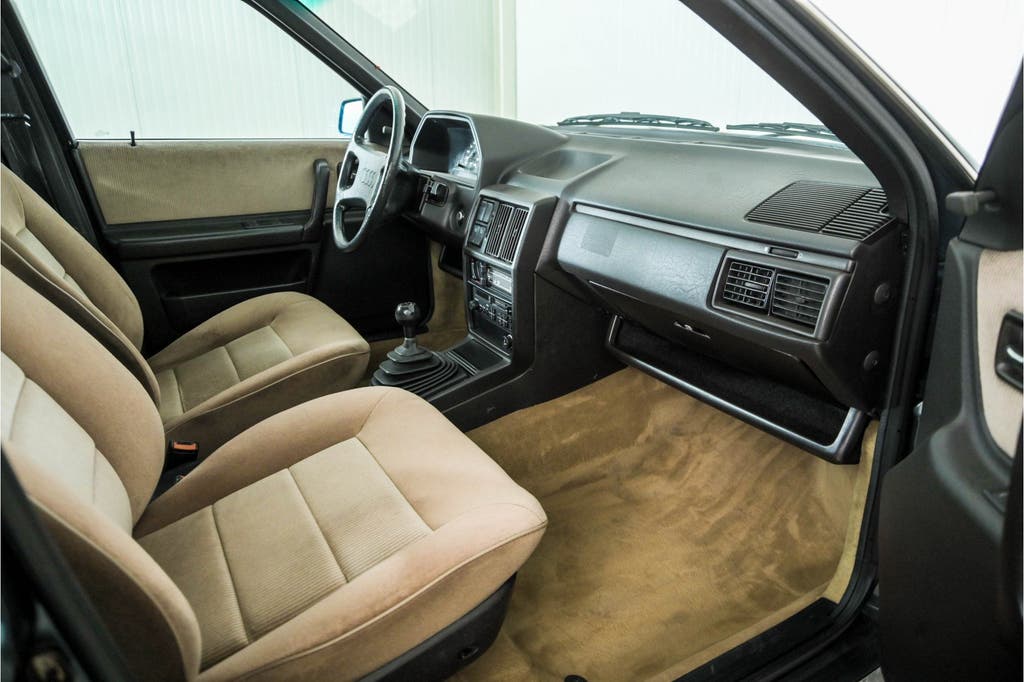 Audi 100 Turbodiesel 5 cylinder . (bj 1986), foto 12