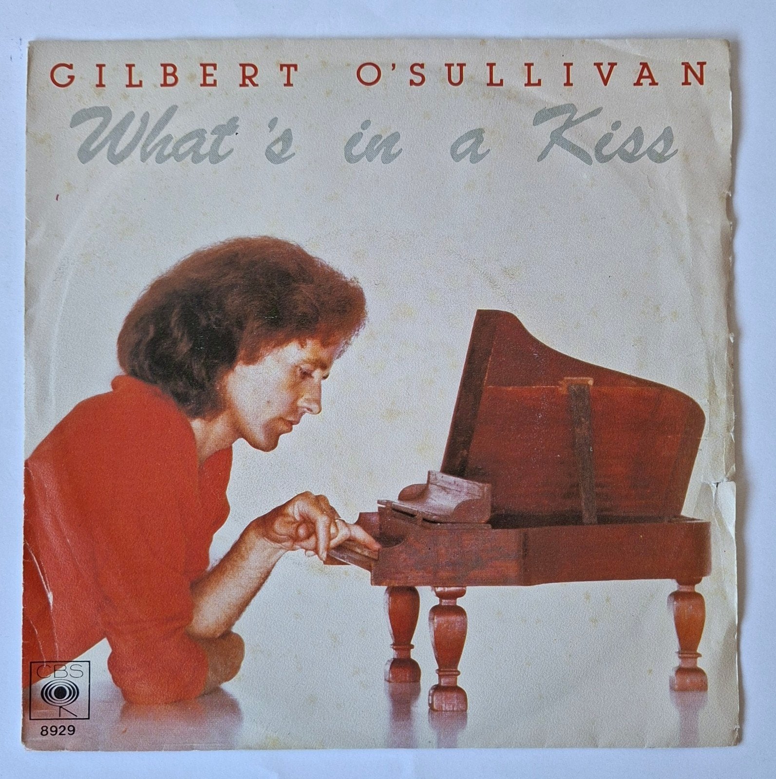 Gilbert O'Sullivan       What's in a kiss, Gebruikt, 7 inch, Ophalen of Verzenden, Pop
