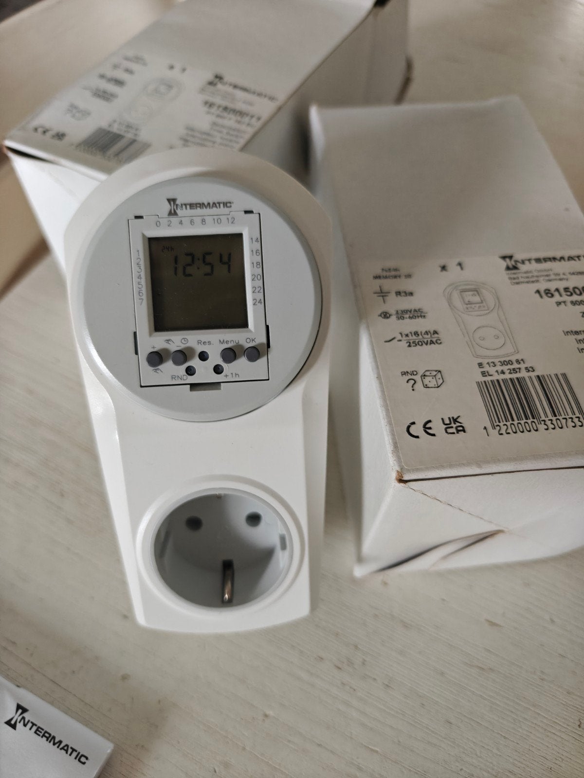 Digitale Tijdschakelklok 
Te koop: Intermatic PT 600 F 192 E, Verzenden, Nieuw