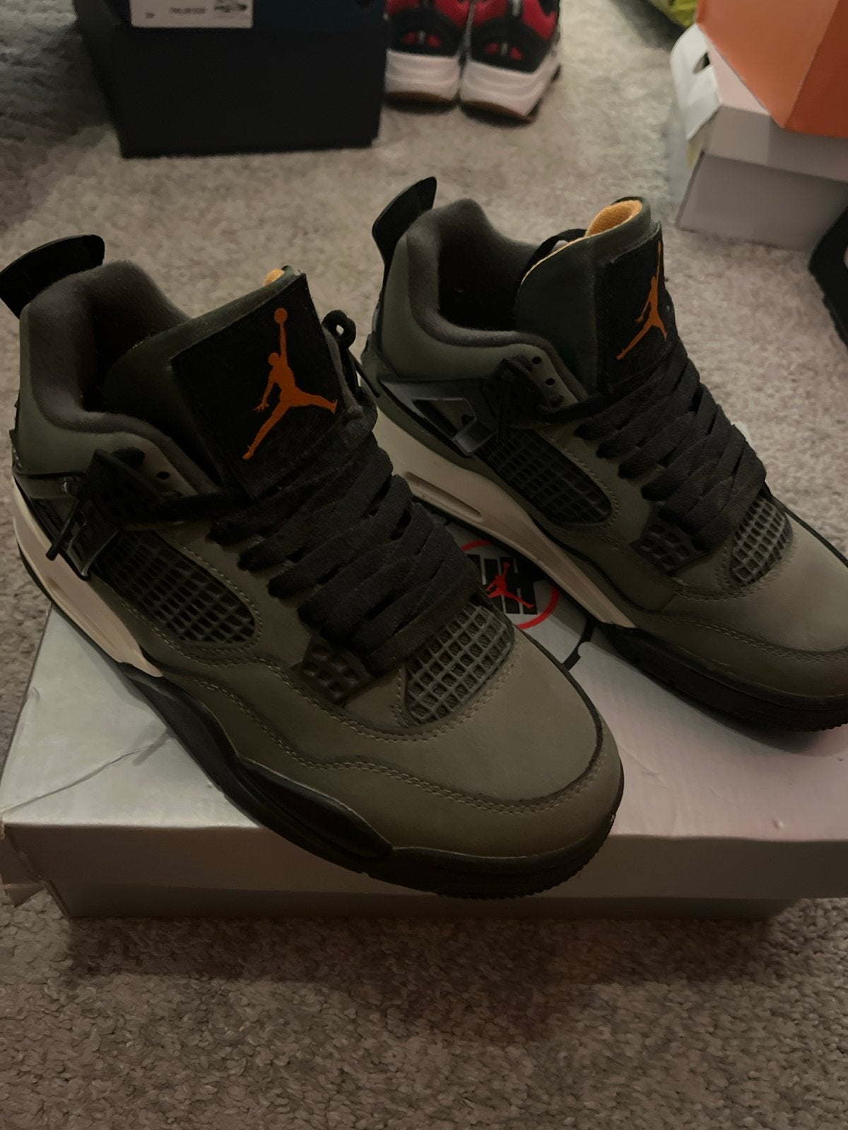 Jordan 4 Retro Olive Craft, Ophalen of Verzenden, Gedragen, Overige kleuren, Sneakers of Gympen