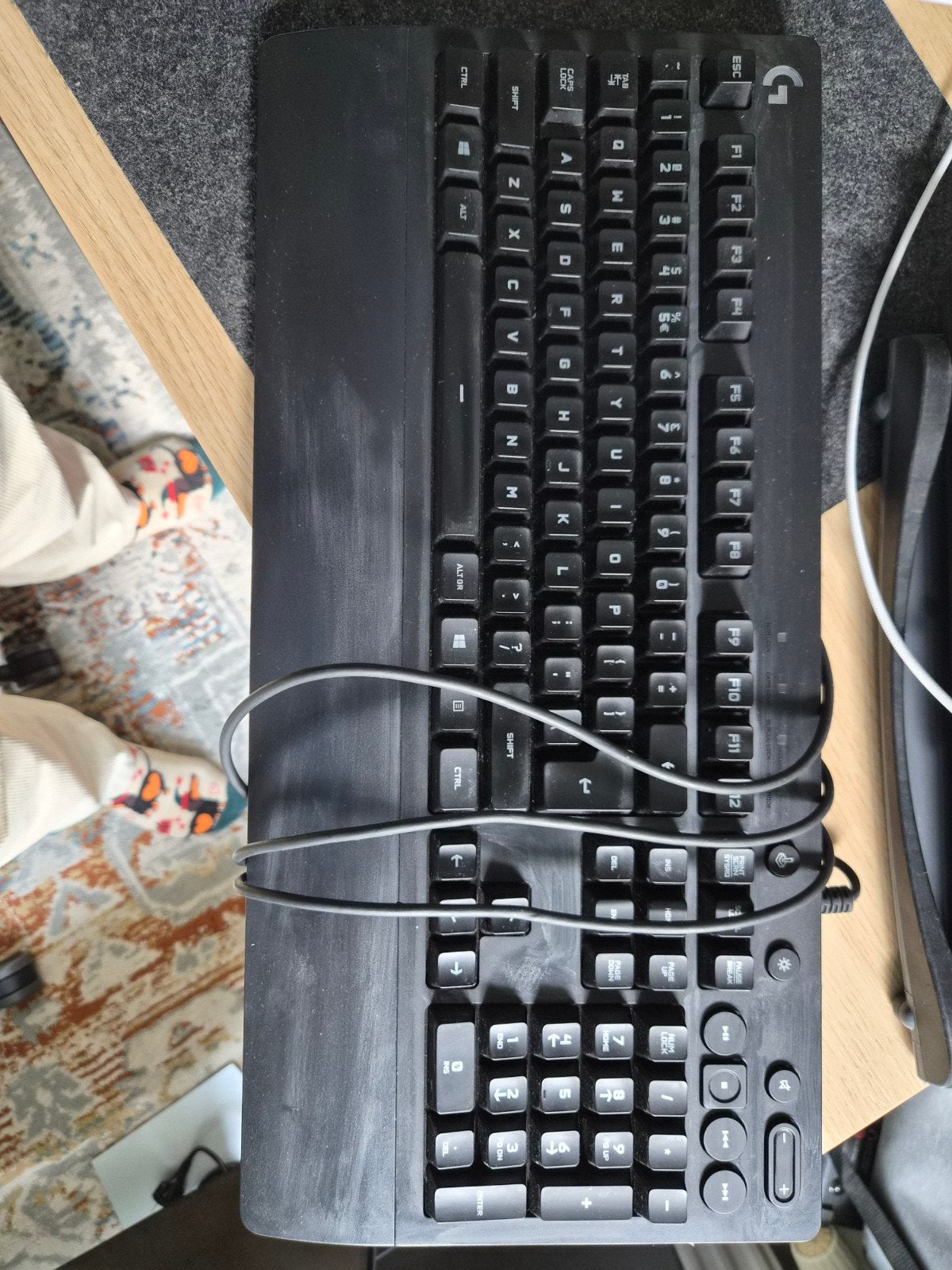 Logitech G213 Prodigy Gaming Toetsenbord QWERTY, Computers en Software, Toetsenborden, Gebruikt, Logitech, Ophalen of Verzenden