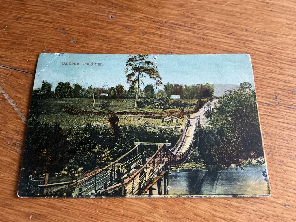 B16 Nederlands Indië Bamboe Hangbrug, Ophalen of Verzenden, Voor 1920, Buiten Europa