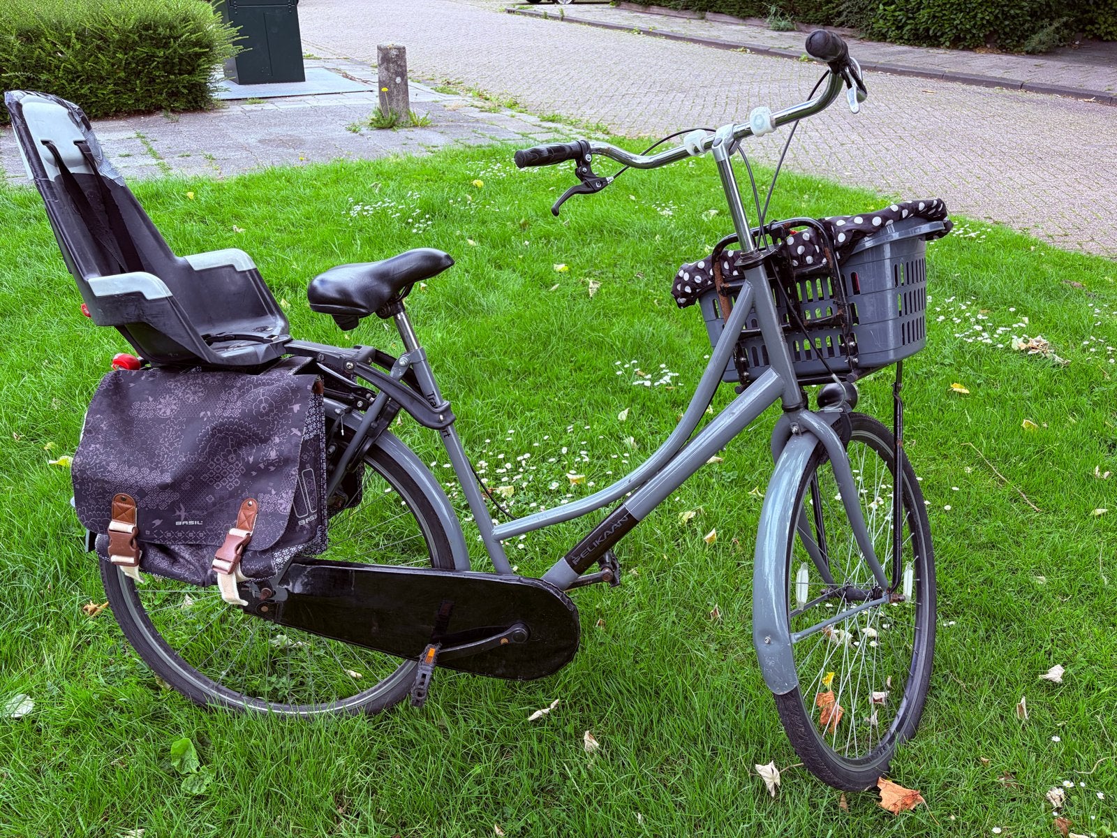 Pelikaan Damesfiets 28 inch met kinderzitje en fietstassen, Trommelrem, Ophalen, Overige merken, 53 tot 56 cm