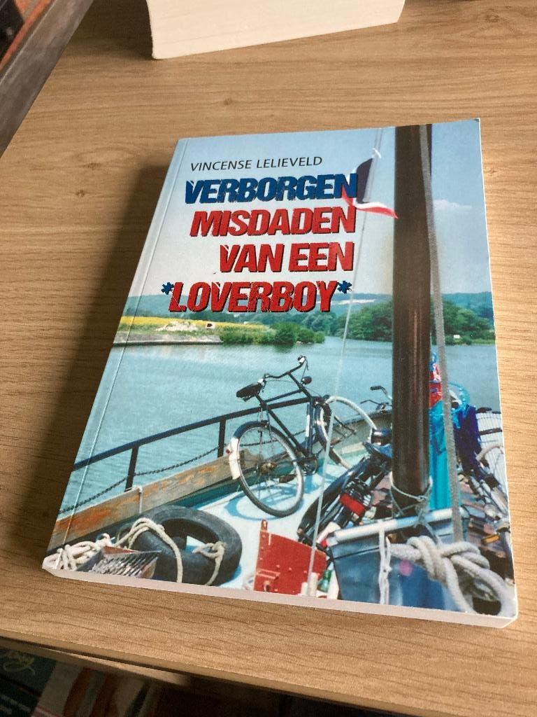 Boek Vincense Lelieveld, Boeken, Ophalen of Verzenden, Gelezen