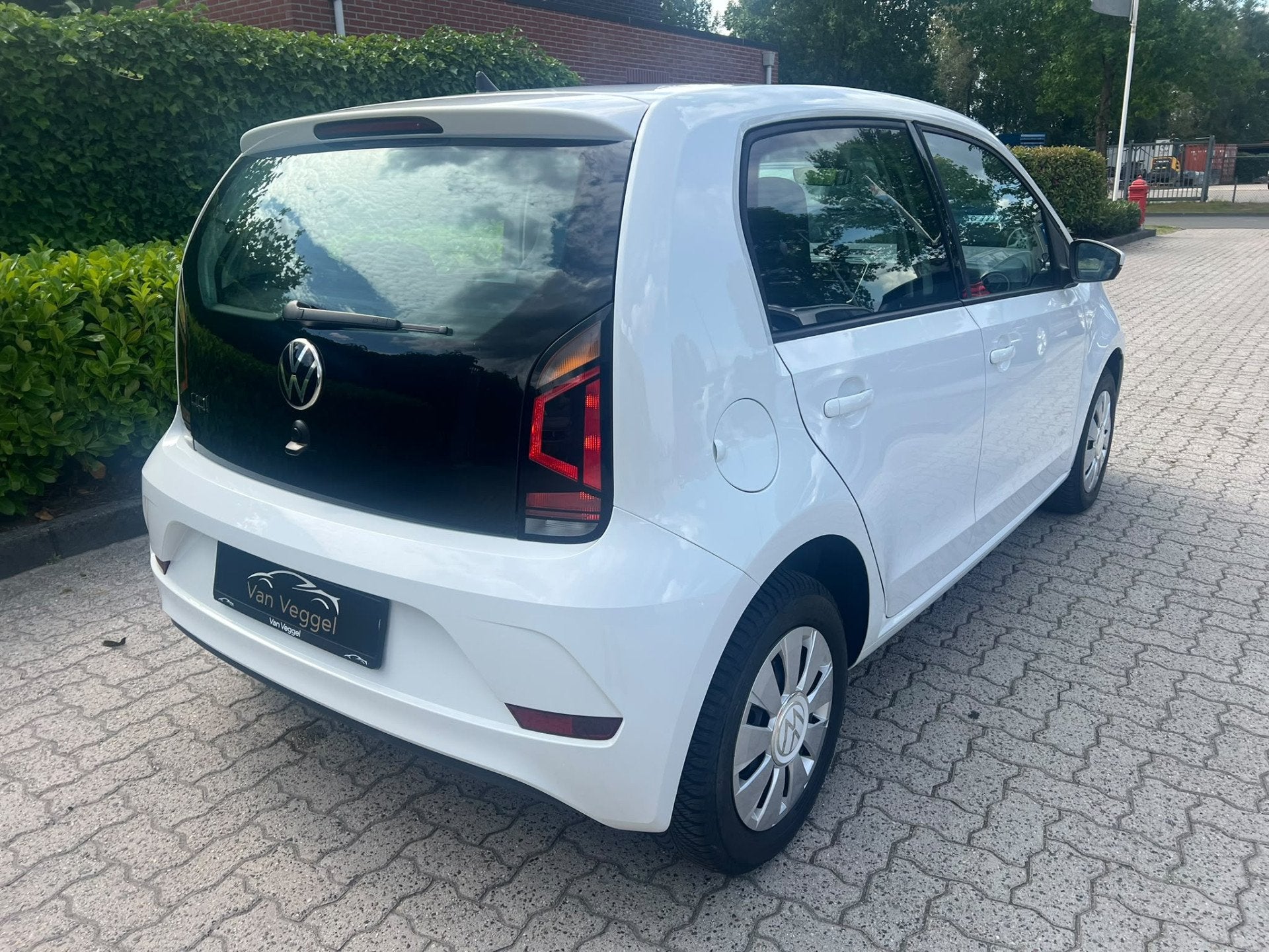 Volkswagen up! 1.0 Airco, stoelverw, elek ramen (bj 2022), Auto's, Voorwielaandrijving, Stof, Gebruikt, 4 stoelen