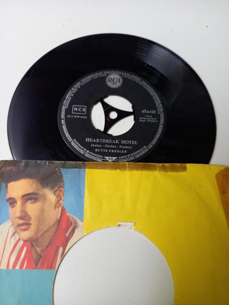 Elvis Presley  - Heartbreak hotel  / I was the one  ., Cd's en Dvd's, Vinyl Singles, Ophalen of Verzenden, Zo goed als nieuw, Pop