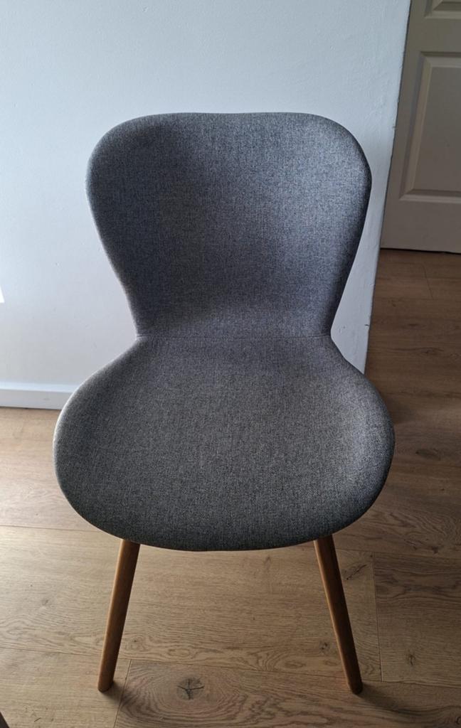 Eetkamerstoel, Ophalen of Verzenden, Zo goed als nieuw, Grijs