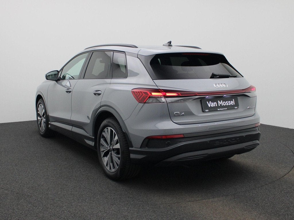 Audi Q4 e-tron 45 Edition 82 kWh 286 PK l Climate control l, Auto's, Audi, 12 maanden, Gebruikt, Zwart, 82 kWh