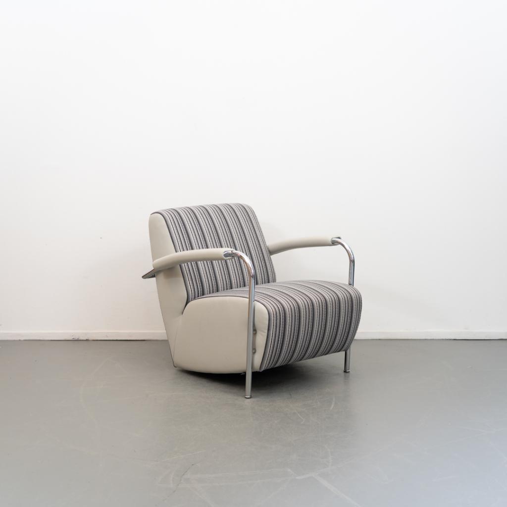 2x Leolux Scylla Fauteuil Laag Gestreepte Stof - Grijs Leer
