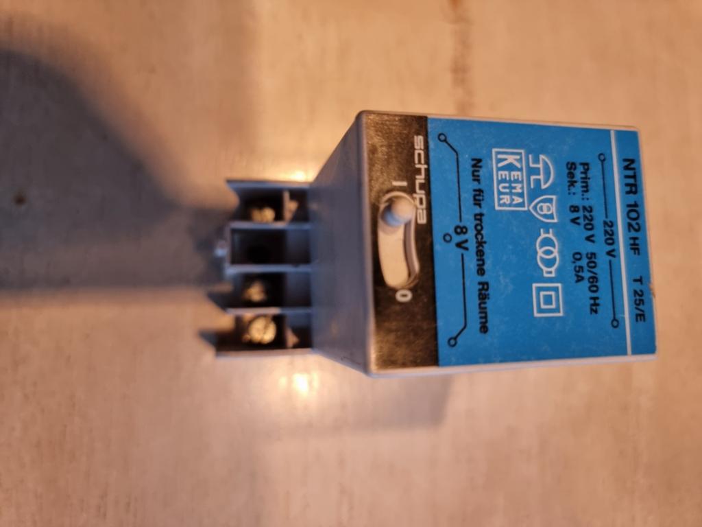 Schupa NTR 102 HF Transformator 220V naar 8V, Ophalen of Verzenden, Gebruikt, Overige typen