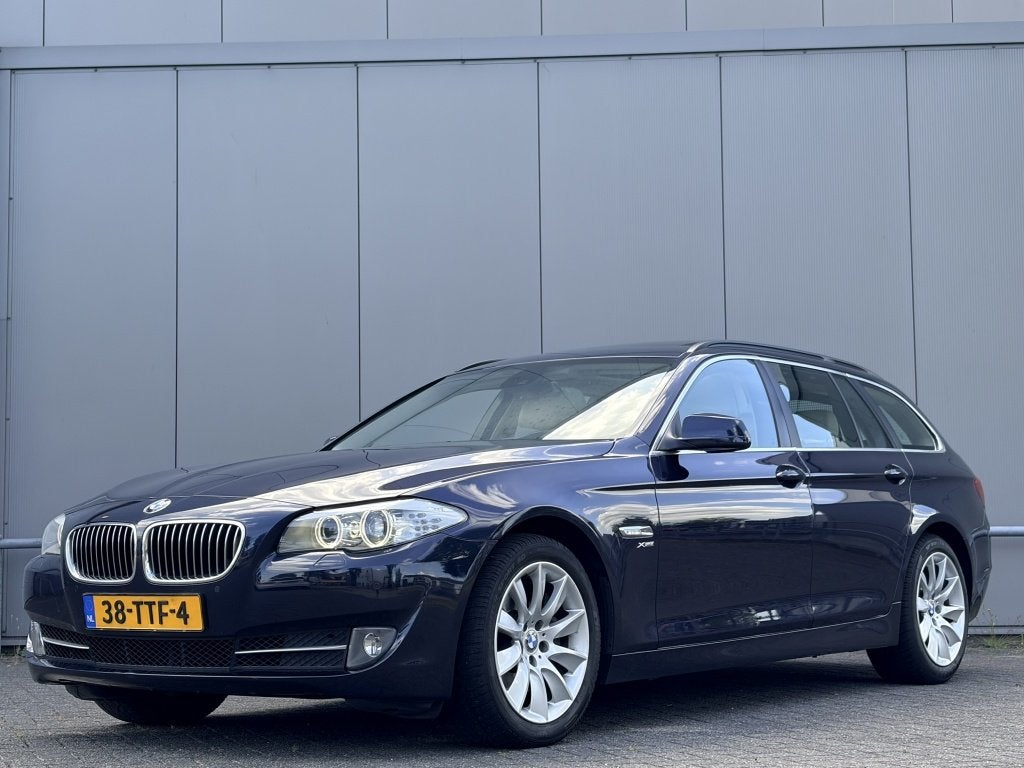 BMW 5 Serie Touring 535xi - Xdrive - pabo - mavo - nap! - ai, Auto's, BMW, Automaat, Euro 5, Gebruikt, Beige