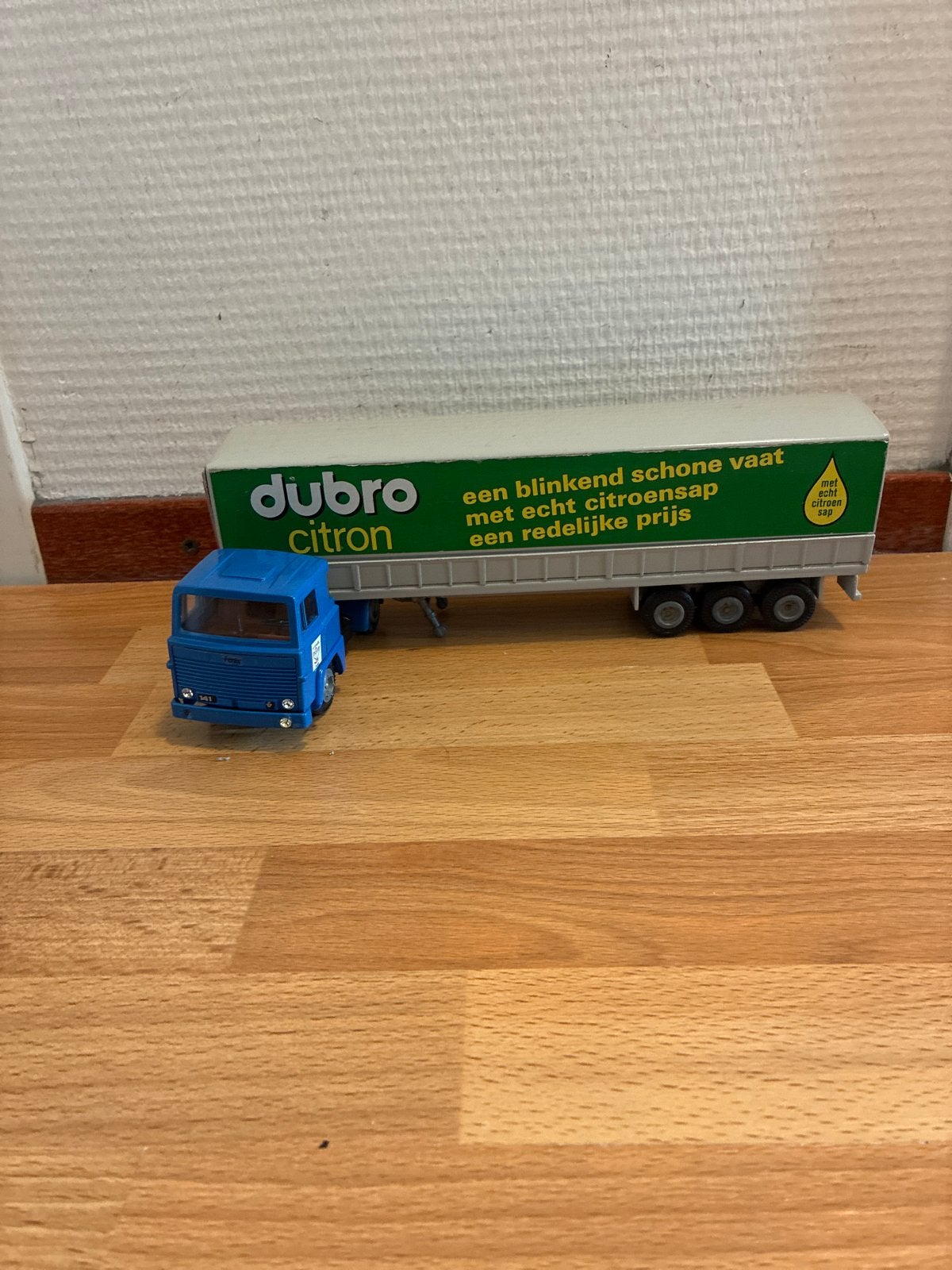 Tekno Scania Dubro en Glorix Reklame Vrachtwagens, Hobby en Vrije tijd, Modelauto's | 1:50, Ophalen of Verzenden, Gebruikt