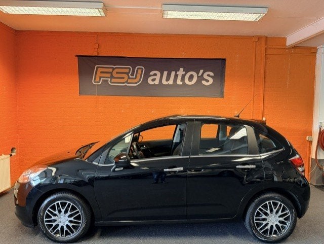 Citroen C3 1.2 PURETECH / AUTOMAAT / VELE OPTIES!, Auto's, Citroën, Euro 6, 1199 cc, 82 pk, Zwart