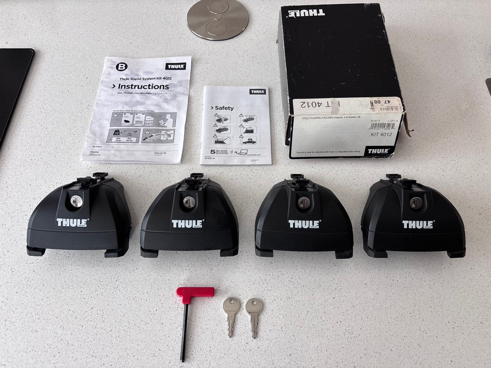 Thule Kit 4012 + Thule Rapid System 753 voetenset, Auto diversen, Dakdragers, Gebruikt, Ophalen of Verzenden