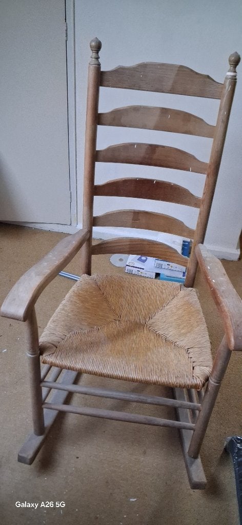 Rieten wiegstoel, Huis en Inrichting, Stoelen, Ophalen, Gebruikt, Bruin, Hout