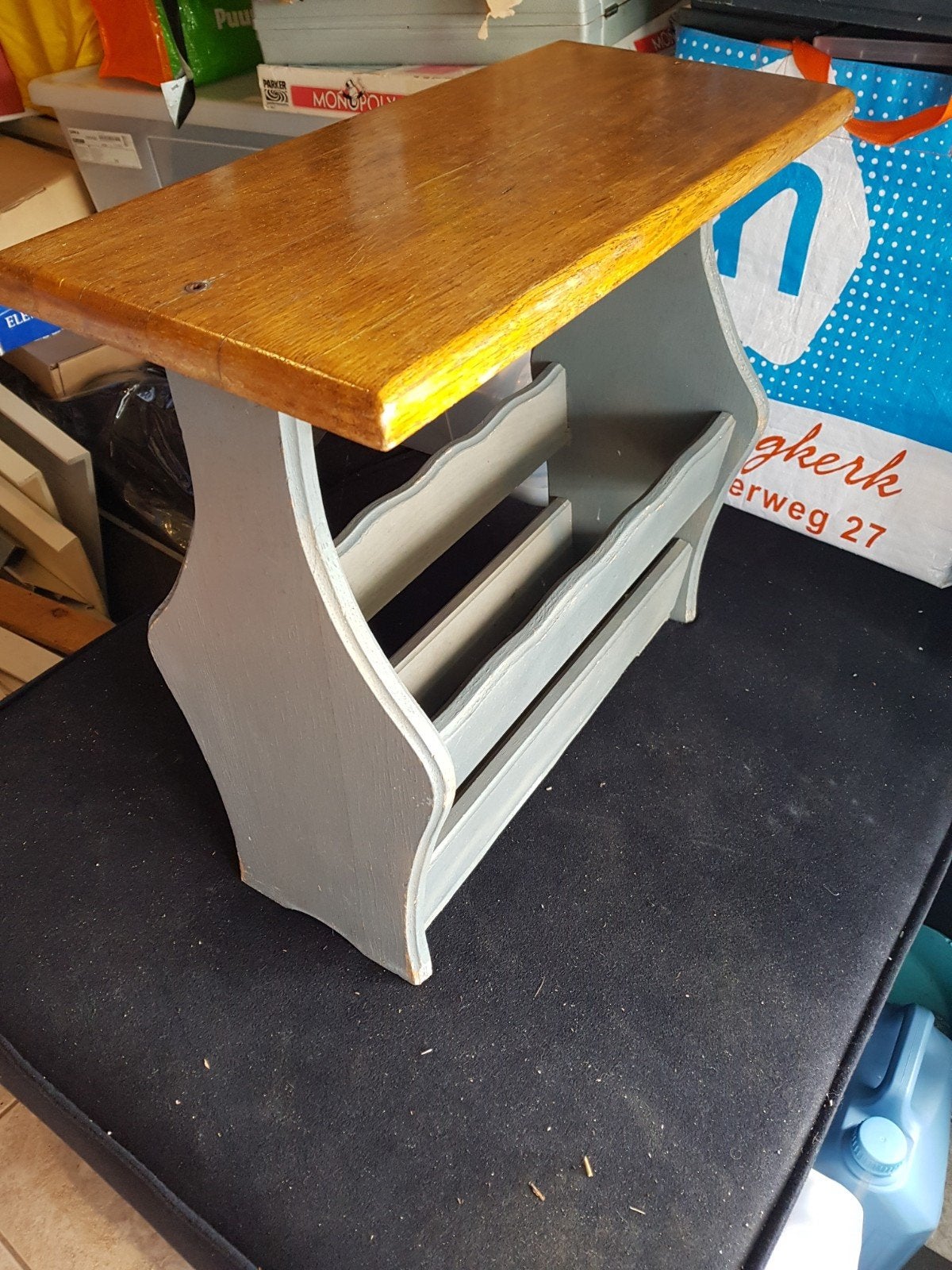 Houten tijdschriftenrek / bijzettafel, Huis en Inrichting, Ophalen of Verzenden, Gebruikt