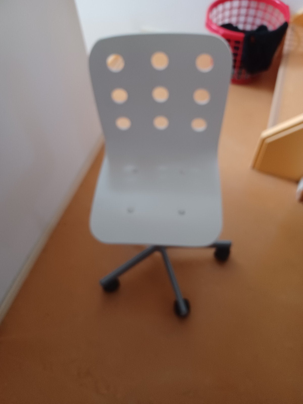 Witte bureaustoel met wieltjes, Ophalen of Verzenden, Gebruikt, Wit, Bureaustoel