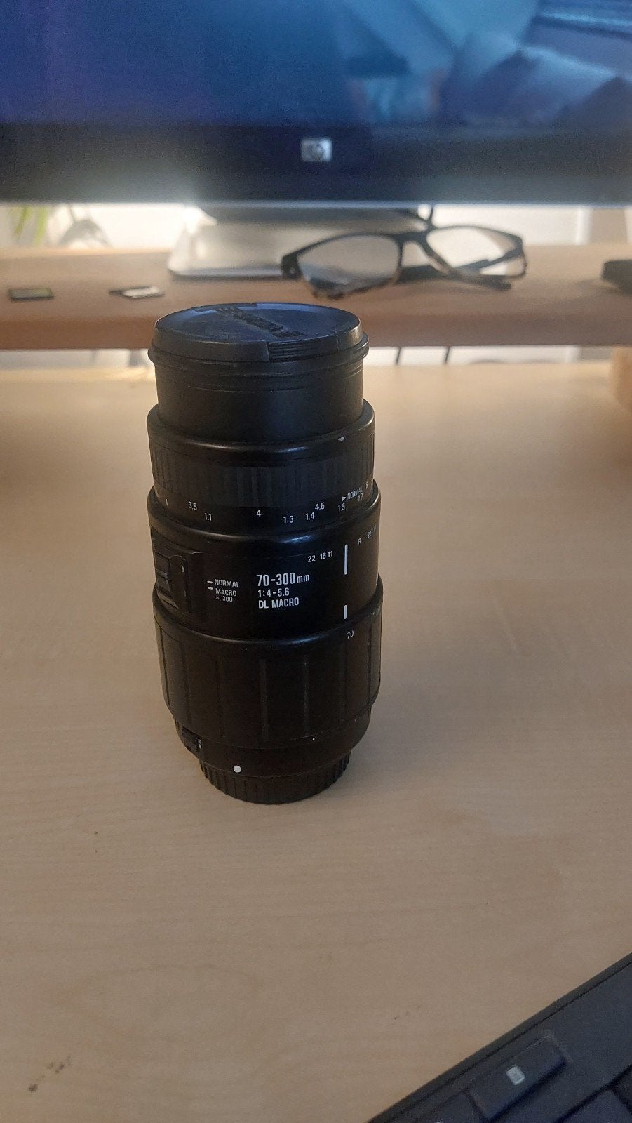 Foto 2 van Sigma 70-300mm f/4-5.6 DL Macro Lens voor Canon