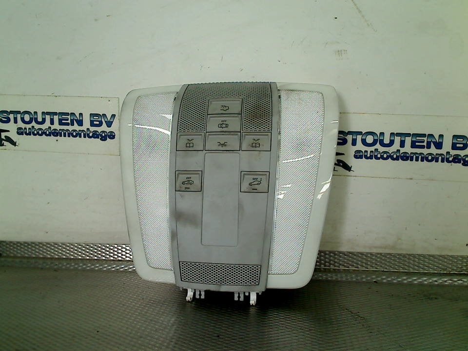 Binnenverlichting Mercedes-Benz C (W204) 2007 A2048208501, Gebruikt, Mercedes-Benz AG, Mercedes-Benz, Mercedesstraße 120, Stuttgart 70372, , Duitsland