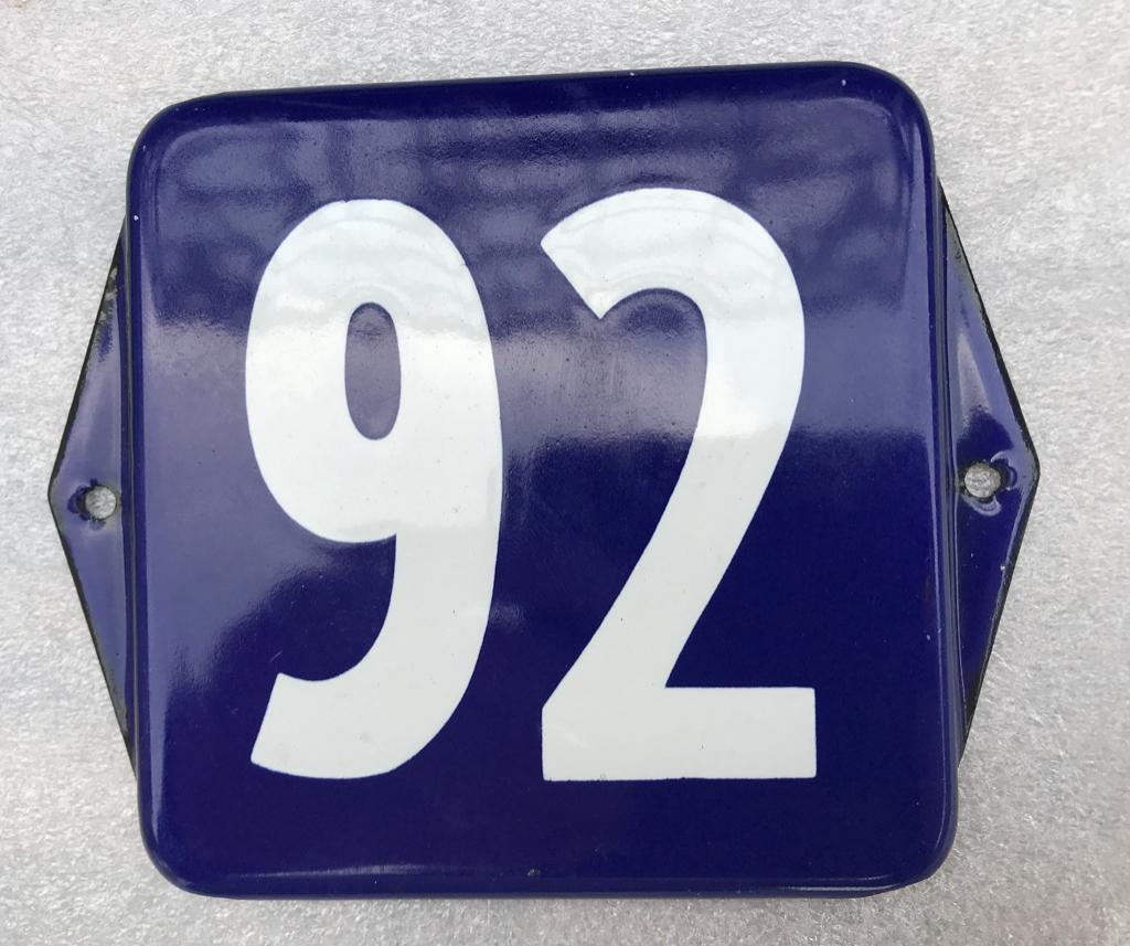 mooi blauw emaille huisnummer ; 92., Antiek en Kunst, Antiek | Emaille, Ophalen of Verzenden