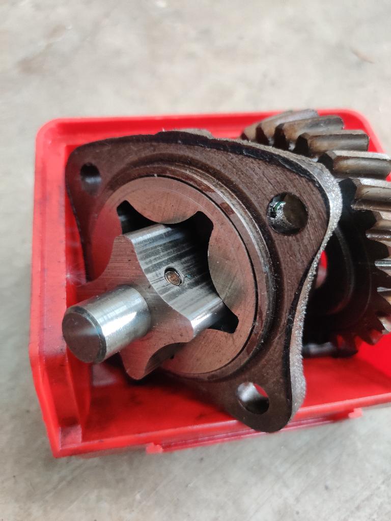 Leyland oe 160 oliepomp, Ophalen, Gebruikt, Motor en Techniek