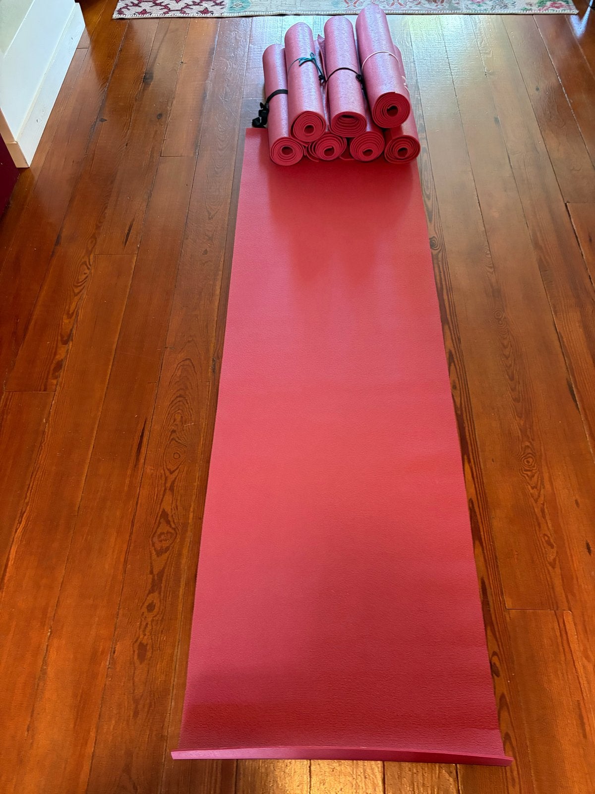 8x Studio Kwaliteit Yogamatten - 4/5 mm Dik, Ophalen, Gebruikt, Yogamat
