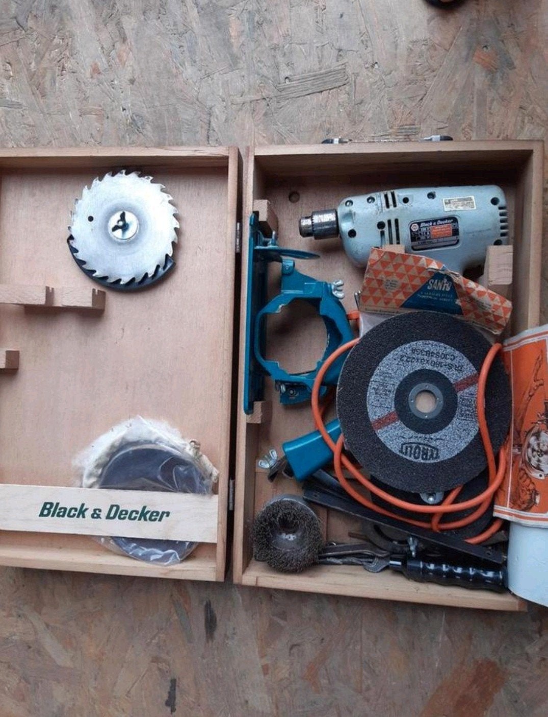 Black & Decker Boor-/Slijpmachine Compleet met Accessoires, Ophalen of Verzenden, Gebruikt, Minder dan 400 watt, Boormachine