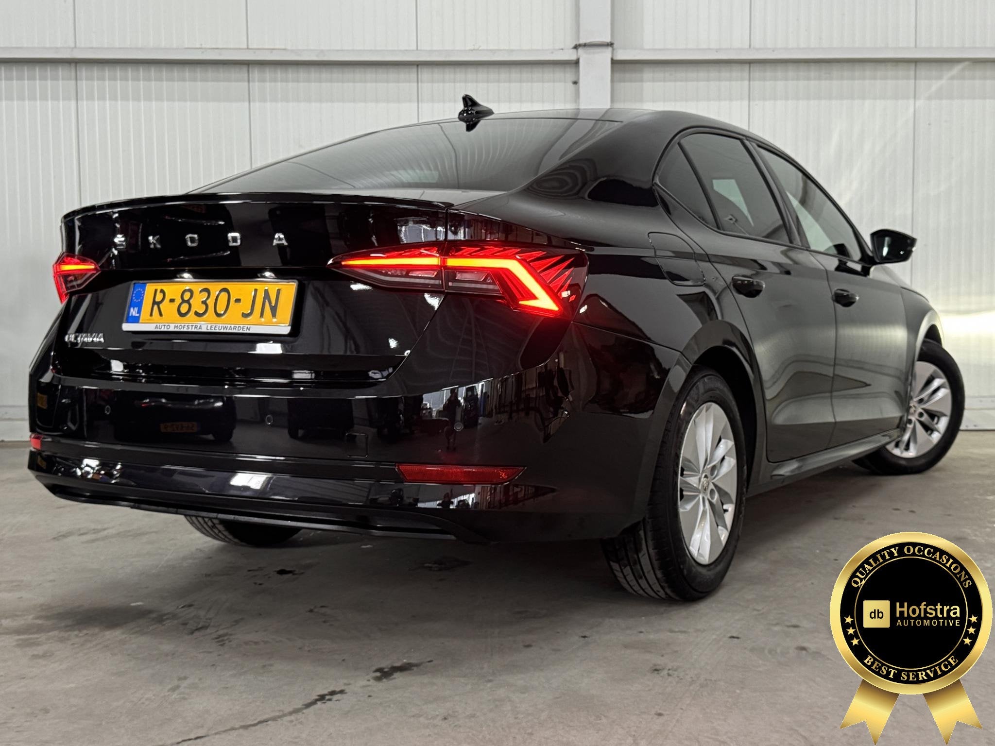 Skoda Octavia 1.0 TSI Sport Business DIGI-DASH SPORT-STOEL S, Voorwielaandrijving, Dealer onderhouden, Stof, Gebruikt