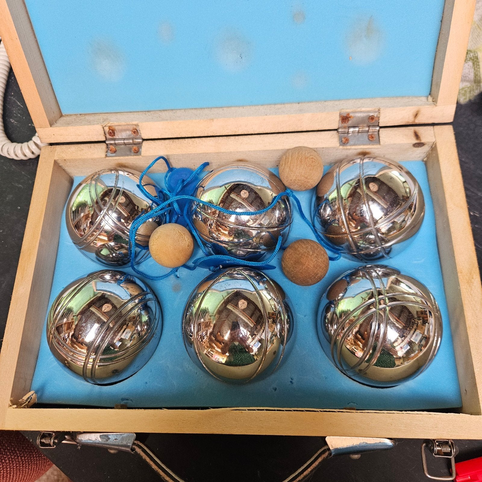 Jeudeboules set in houten koffer - 6 ballen en 3 butten, Ophalen, Gebruikt