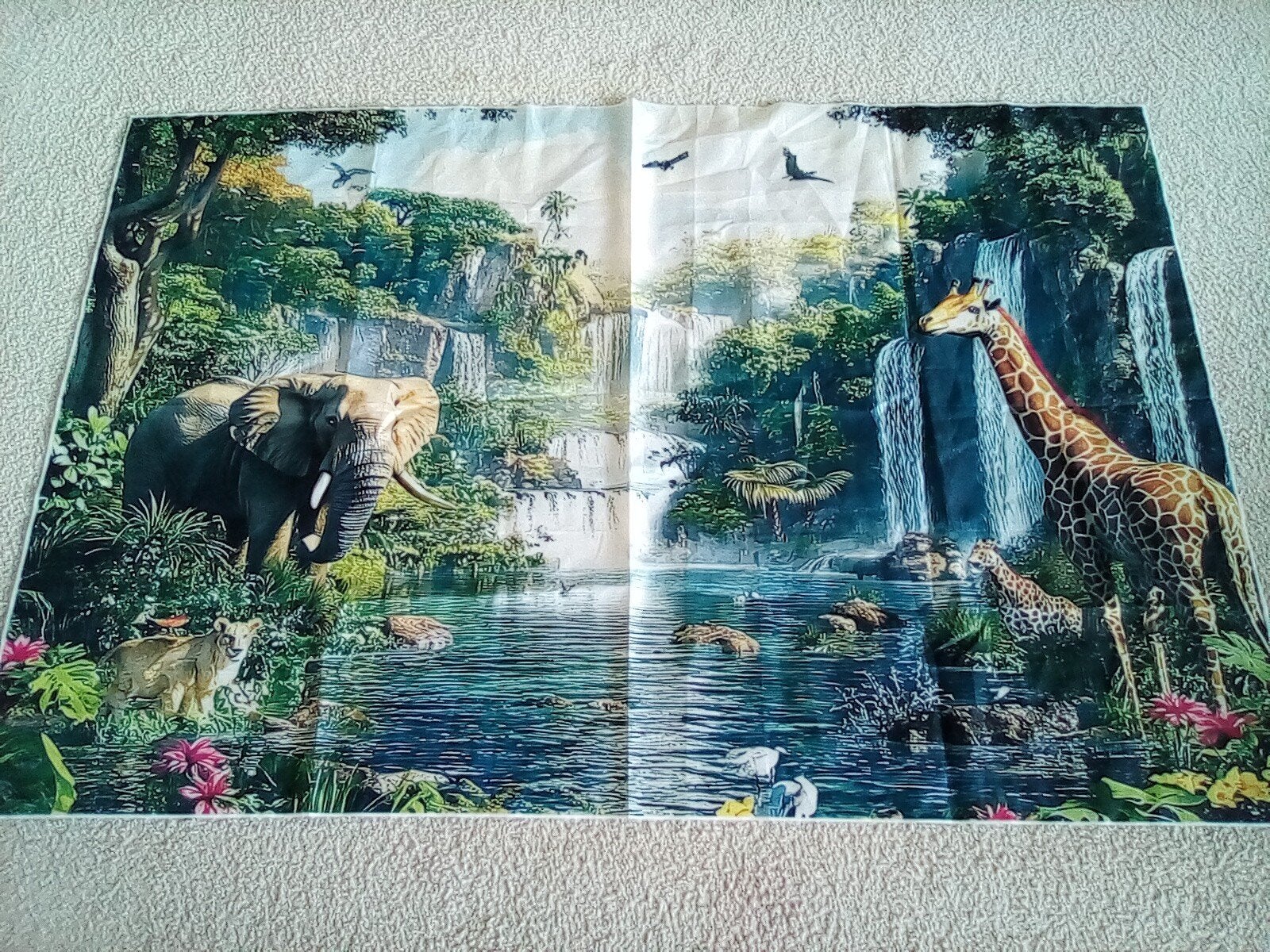 Fraaie wanddecoratie Jungle met waterval olifant en giraf, Meerkleurig, Ophalen of Verzenden, Zo goed als nieuw, Afrikaans