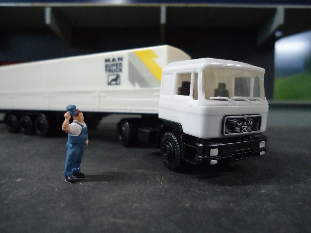 MAN F90 Super Truck Promotional - Herpa NU € 6,75, Ophalen of Verzenden, Nieuw, Bus of Vrachtwagen, Herpa
