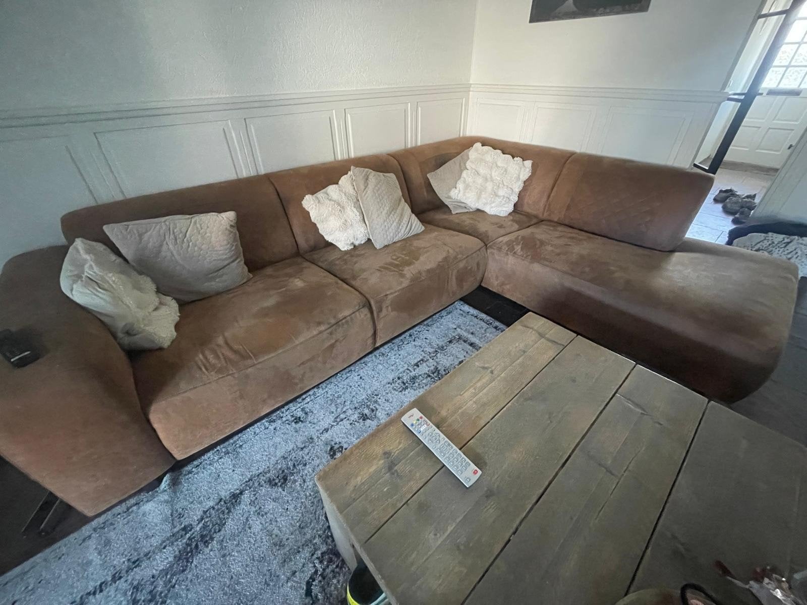 Comfortabele bruine hoekbank - Zo goed als nieuw, Huis en Inrichting, Ophalen, Modern, Comfortabel, 250 tot 300 cm, 100 tot 125 cm