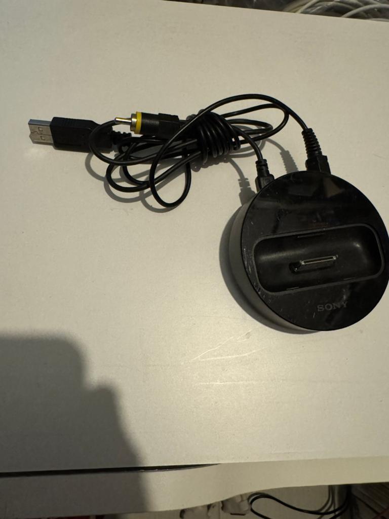 sony tdm ip30 dock station ipod/iphone, Computers en Software, Dockingstations, Ophalen of Verzenden, Zo goed als nieuw