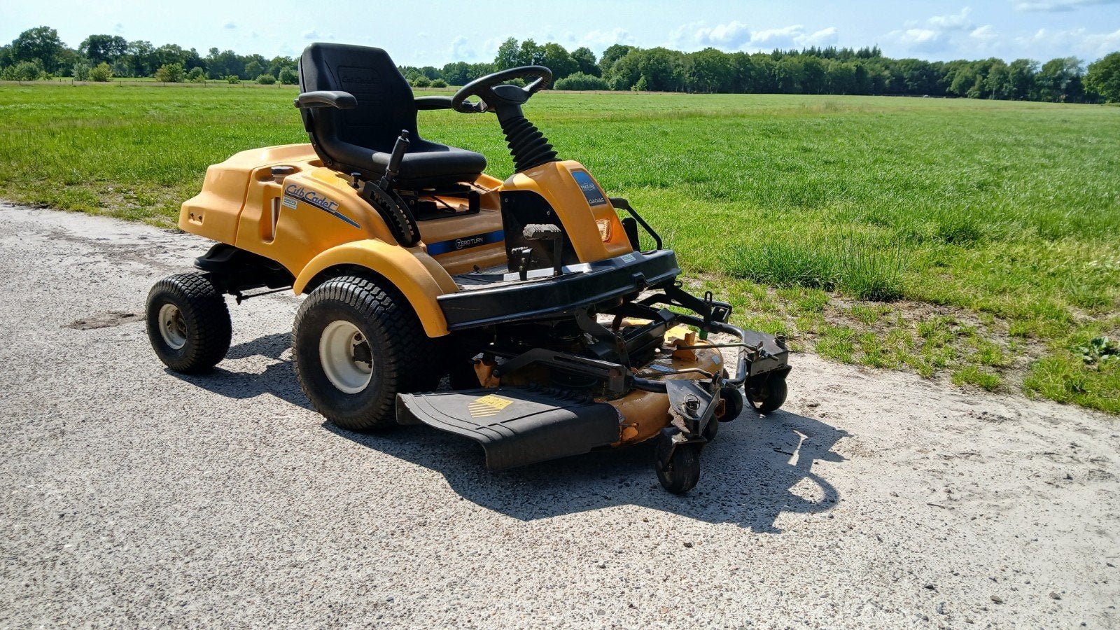 Cub Cadet FMZ 42 zero turn zitmaaier, Ophalen, Gebruikt, Mulchfunctie, Cub Cadet