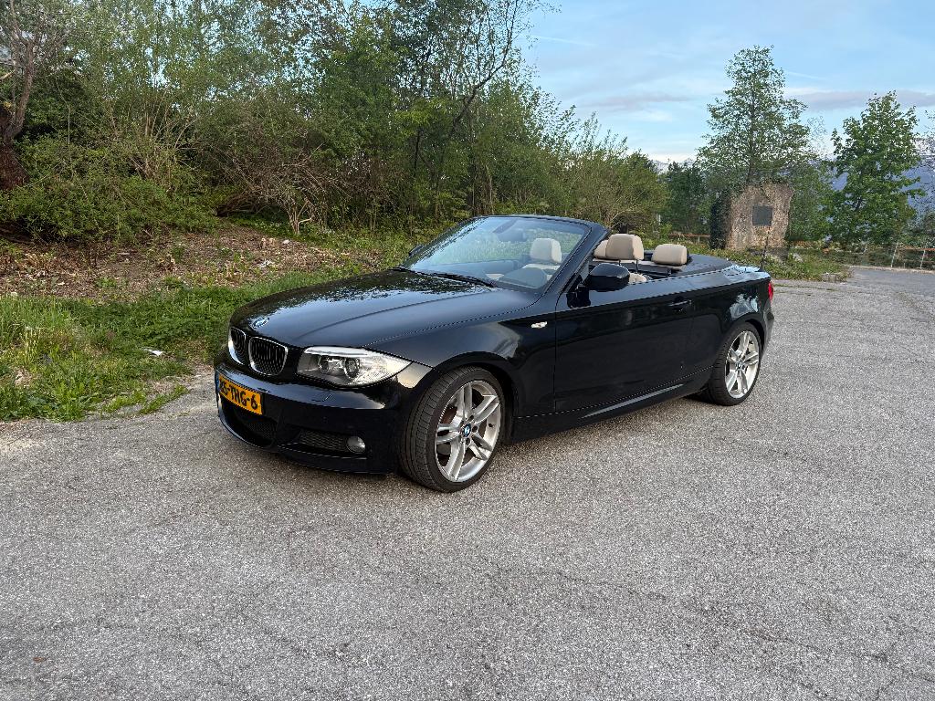 118i Cabrio, High Executive, M-Pakket, Beige leder, Automaat, Euro 5, Achterwielaandrijving, 1995 cc, Beige