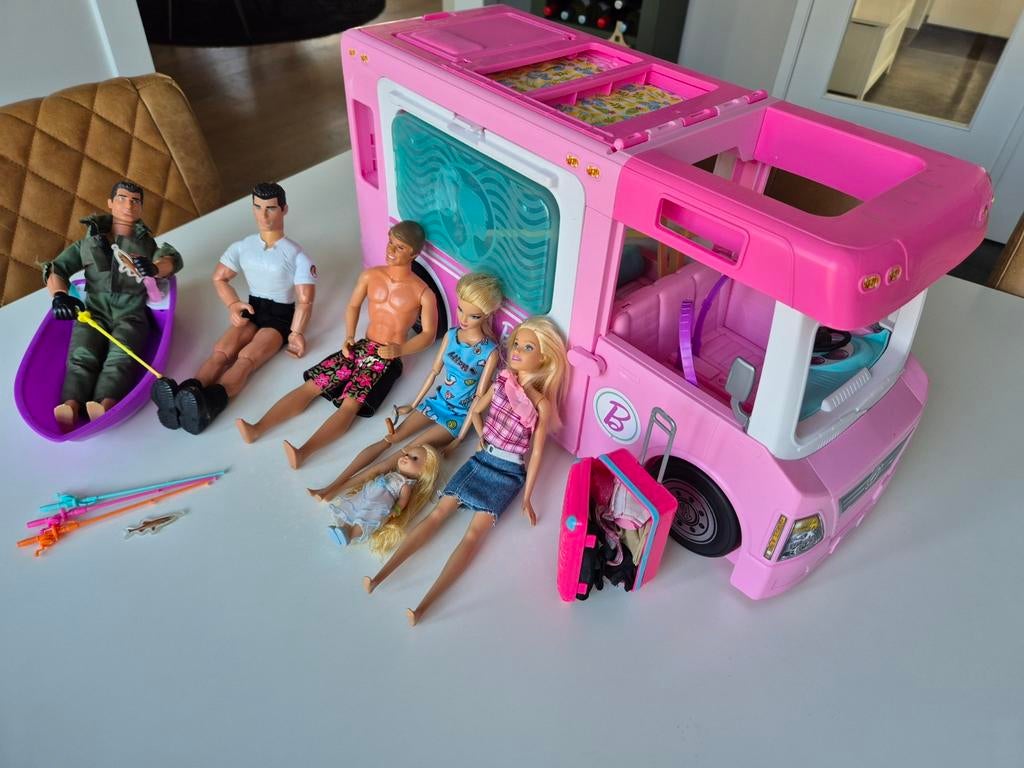 Barbie 3 in 1 droom camper, uitgebreide set, zie foto's!, Ophalen, Zo goed als nieuw, Barbie