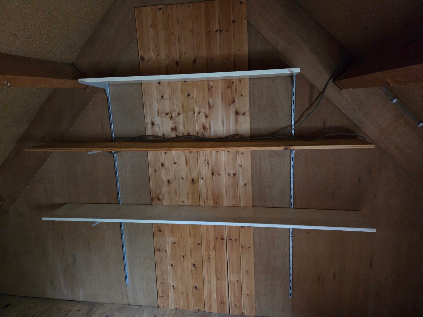 3 boekenplanken incl bevestiging gratis, Ophalen, Gebruikt